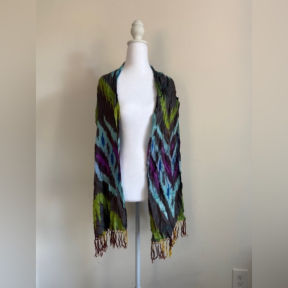 IKAT Silk Scarf. Vintage. Tassels. Blue, Purple, Brown, Yellow. - Picture 14 of 16